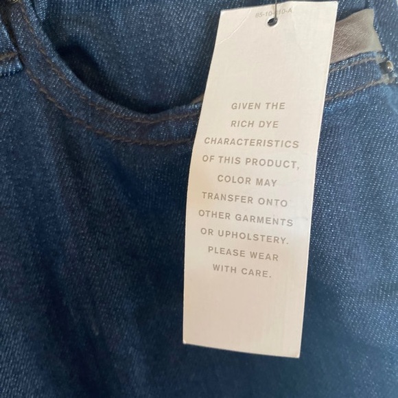 NWT Liz Claiborn Chelsea bootcut Jeans size 10 - Picture 5 of 5